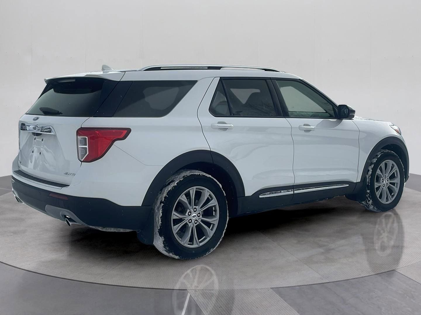 Certified 2023 Ford Explorer Limited w/ Limited Technology Package image 6