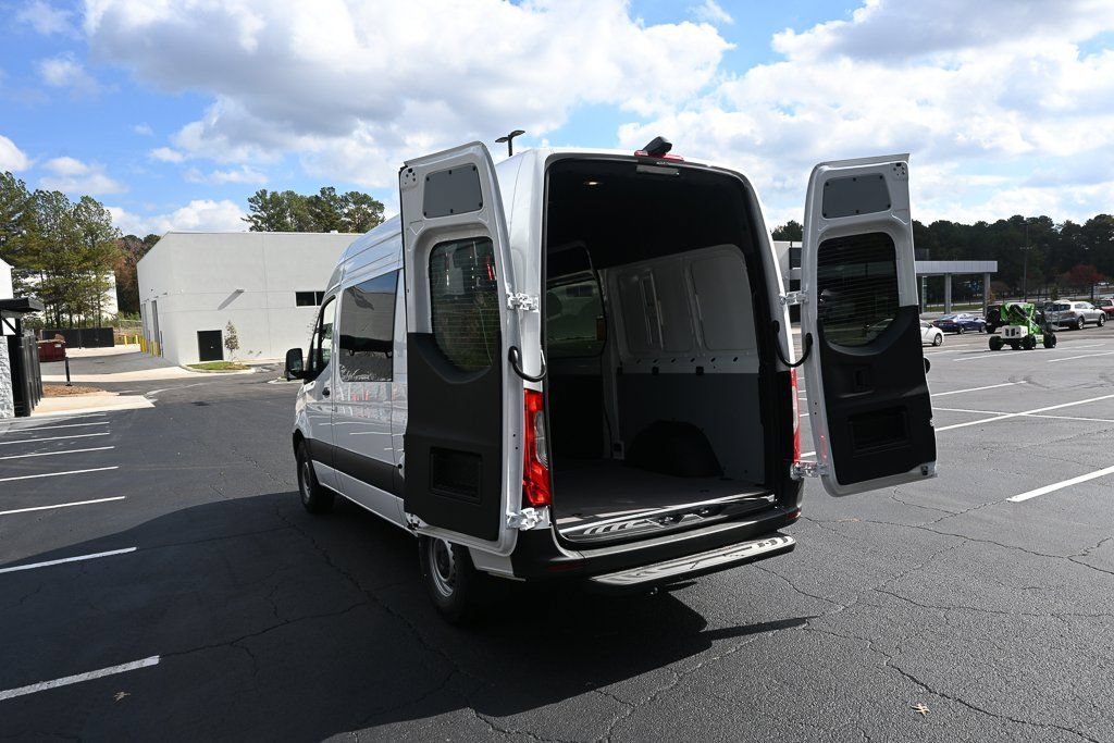 Used 2026 Mercedes-Benz Sprinter 2500 image 30