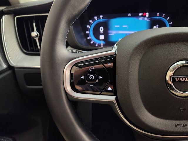 Used 2025 Volvo XC60 B5 Ultra w/ Protection Package Premier AWD/4WD image 28