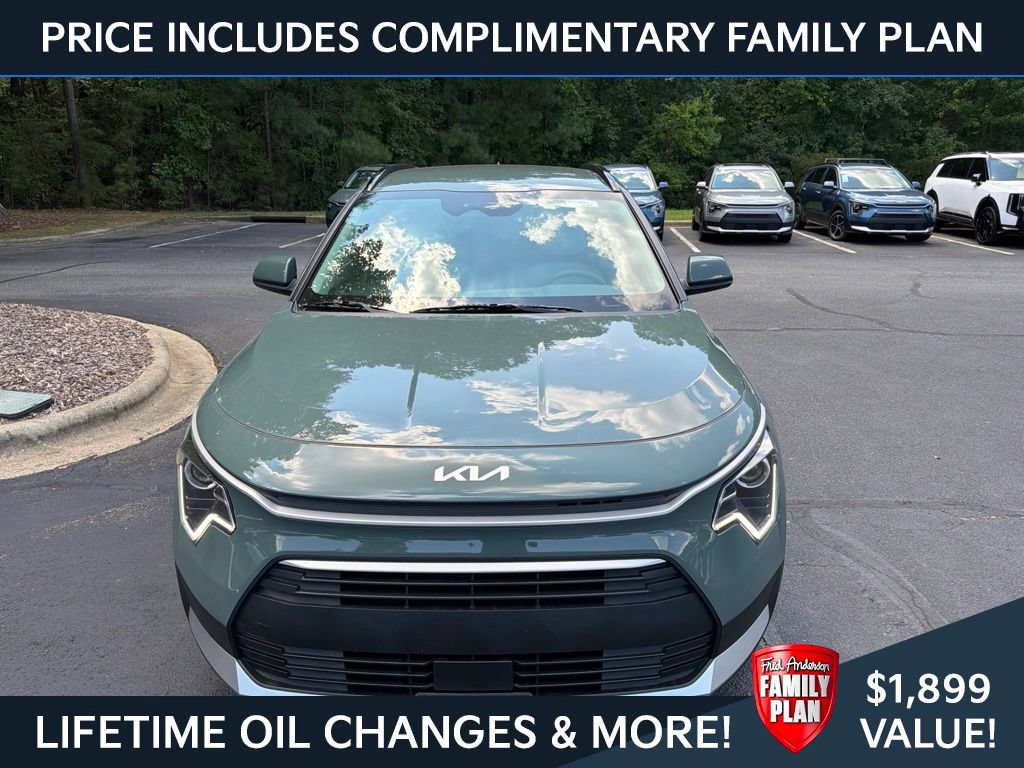 New 2026 Kia Niro EX FWD image 2