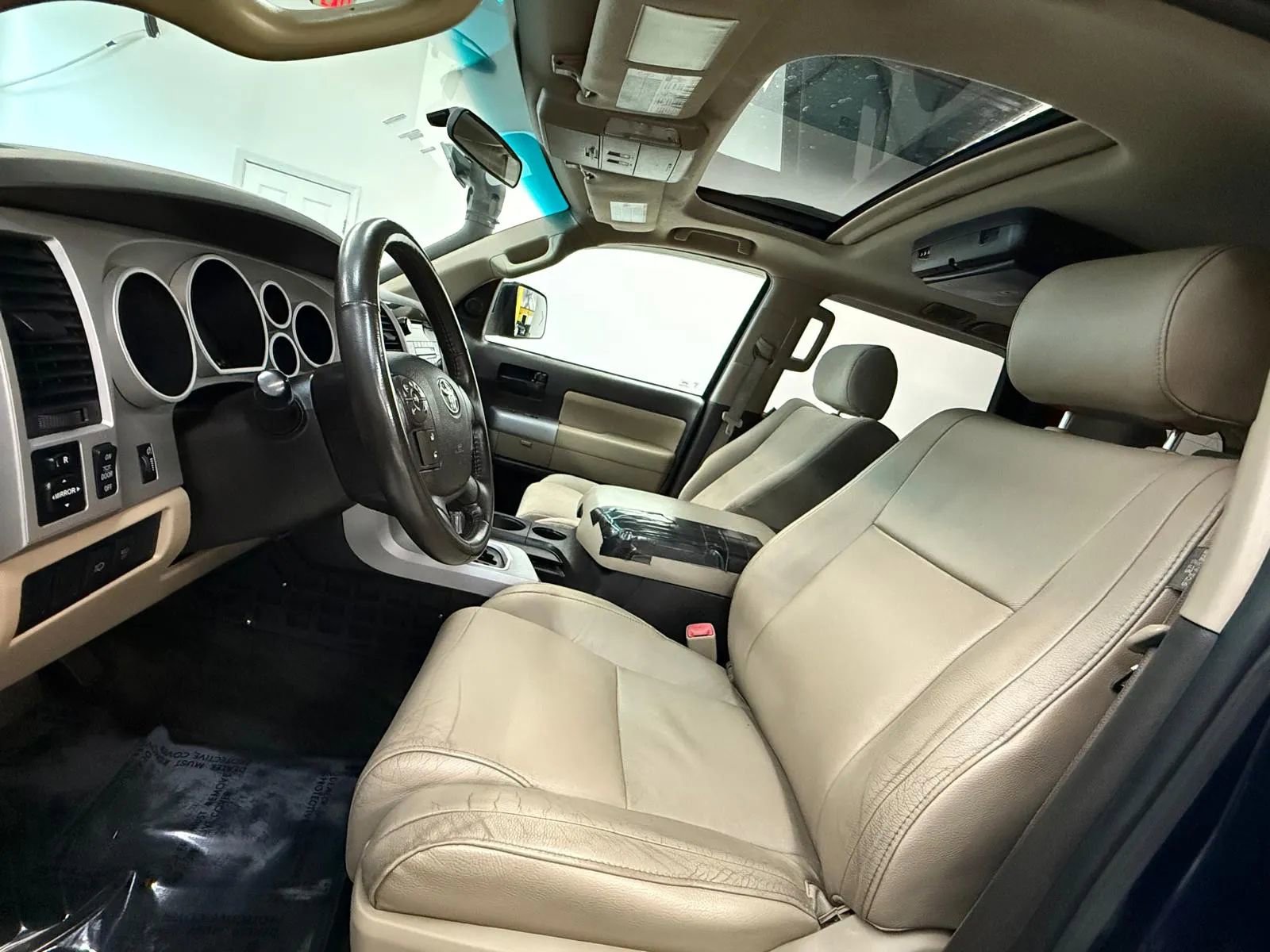 Used 2008 Toyota Sequoia SR5 image 17