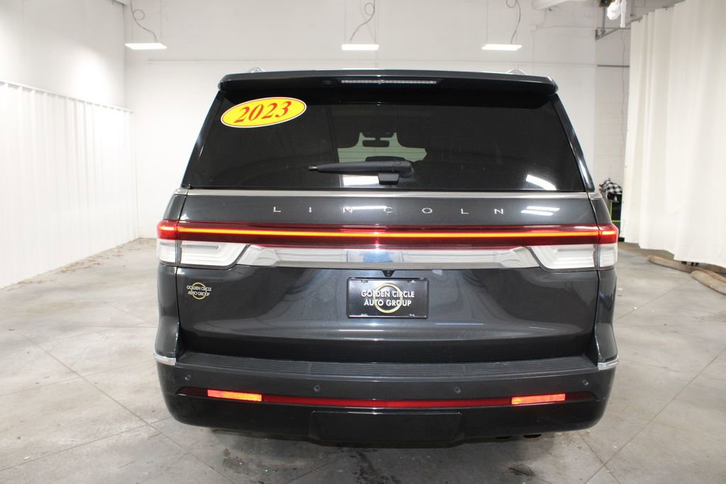 Used 2023 Lincoln Navigator Reserve image 8