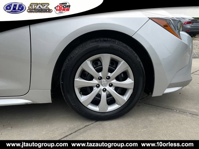Used 2025 Toyota Corolla LE FWD image 9
