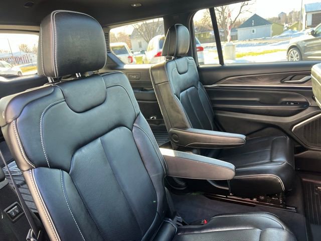 Used 2023 Jeep Grand Cherokee L Overland image 15