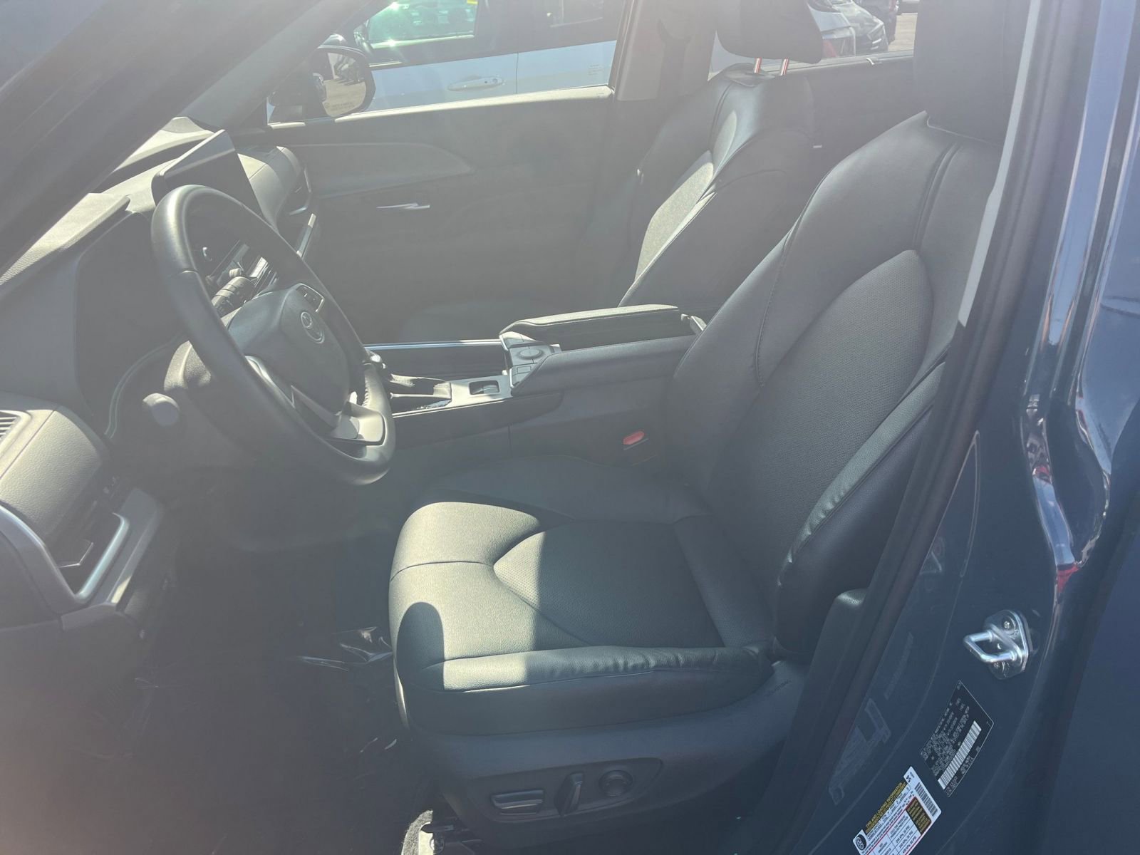 Used 2025 Toyota Grand Highlander FWD image 27