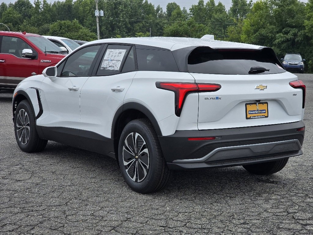 New 2025 Chevrolet Blazer EV LT image 18