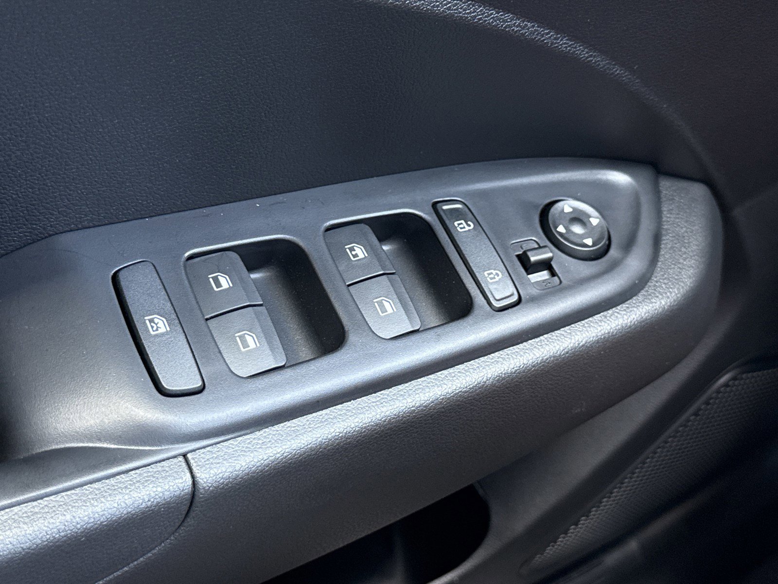 New 2026 Hyundai Venue SE image 14