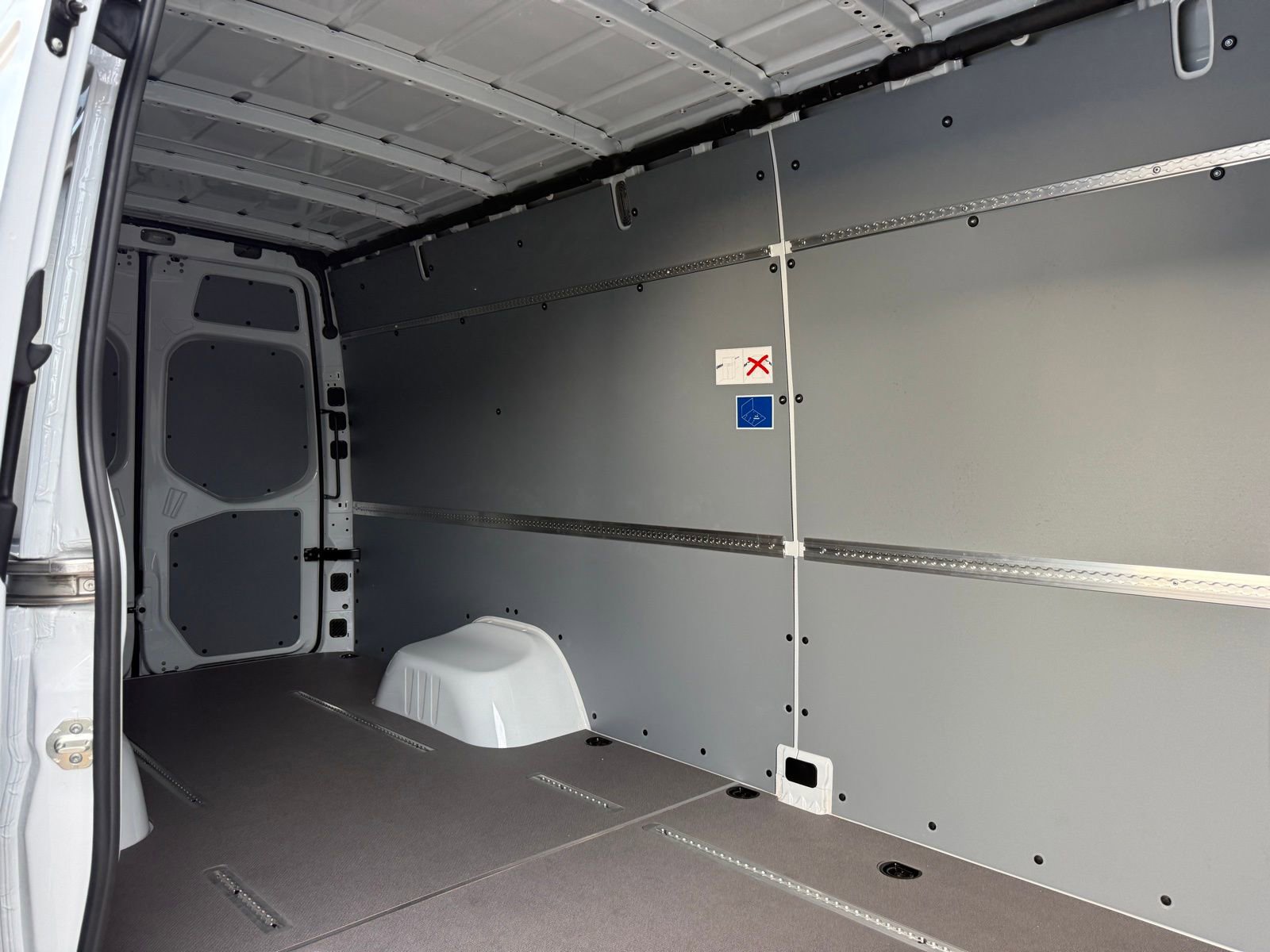 New 2025 Mercedes-Benz Sprinter 3500 image 15