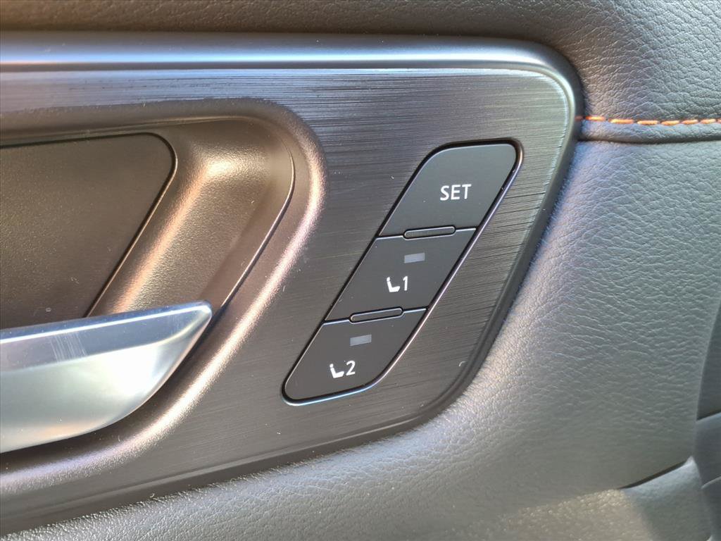 New 2026 Nissan Armada PRO-4X AWD/4WD image 9