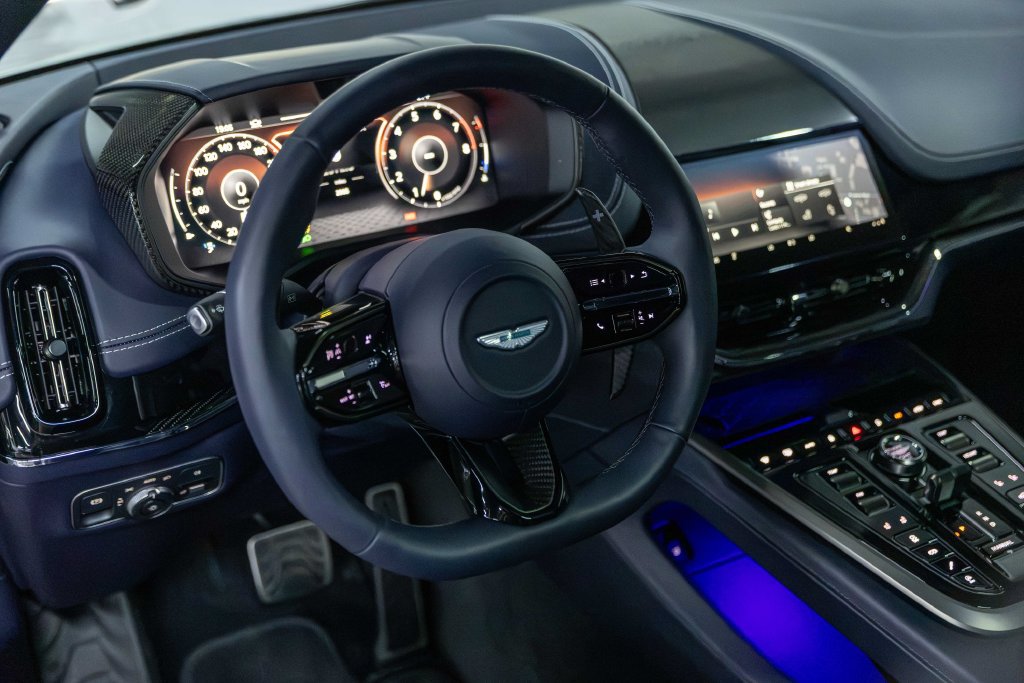 Used 2026 Aston Martin DBX 707 AWD/4WD image 27