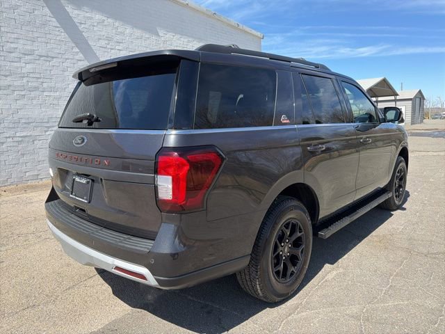Used 2022 Ford Expedition Timberline image 2
