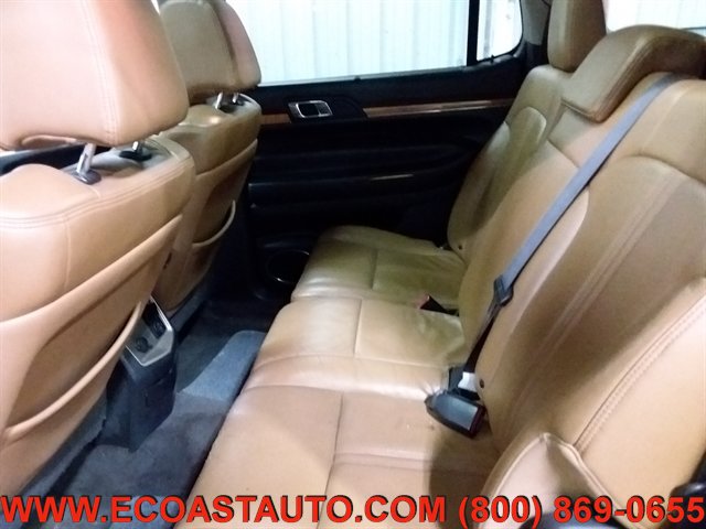 Used 2010 Lincoln MKT AWD image 13
