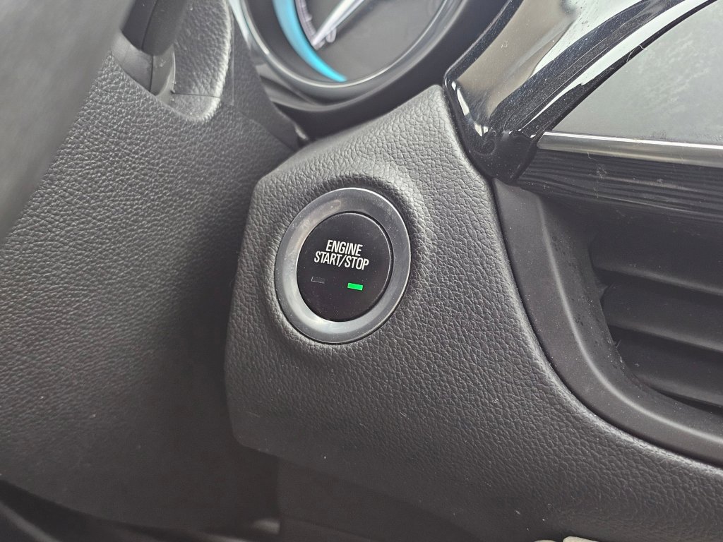 Used 2018 Buick Envision Essence image 10