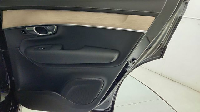 New 2026 Volvo XC90 B6 Plus w/ Protection Package AWD/4WD image 35
