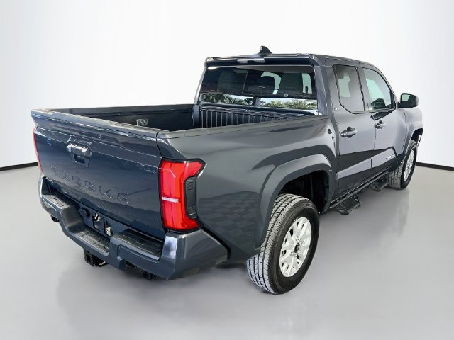 Used 2025 Toyota Tacoma SR5 AWD/4WD image 8