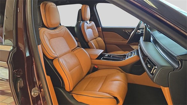 Used 2023 Lincoln Aviator Black Label Grand Touring image 13