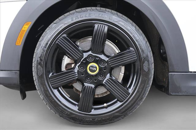 Used 2024 MINI Cooper SE w/ Signature Upholstery Package FWD image 9