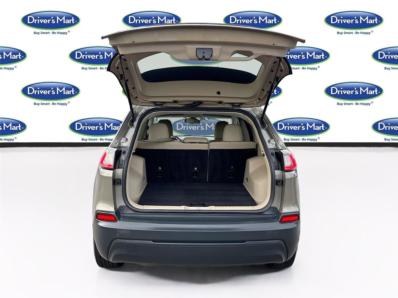 Used 2019 Jeep Cherokee Latitude w/ Popular Appearance Group image 26