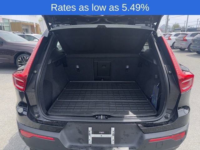 Used 2025 Volvo XC40 B5 Plus w/ Climate Package image 15