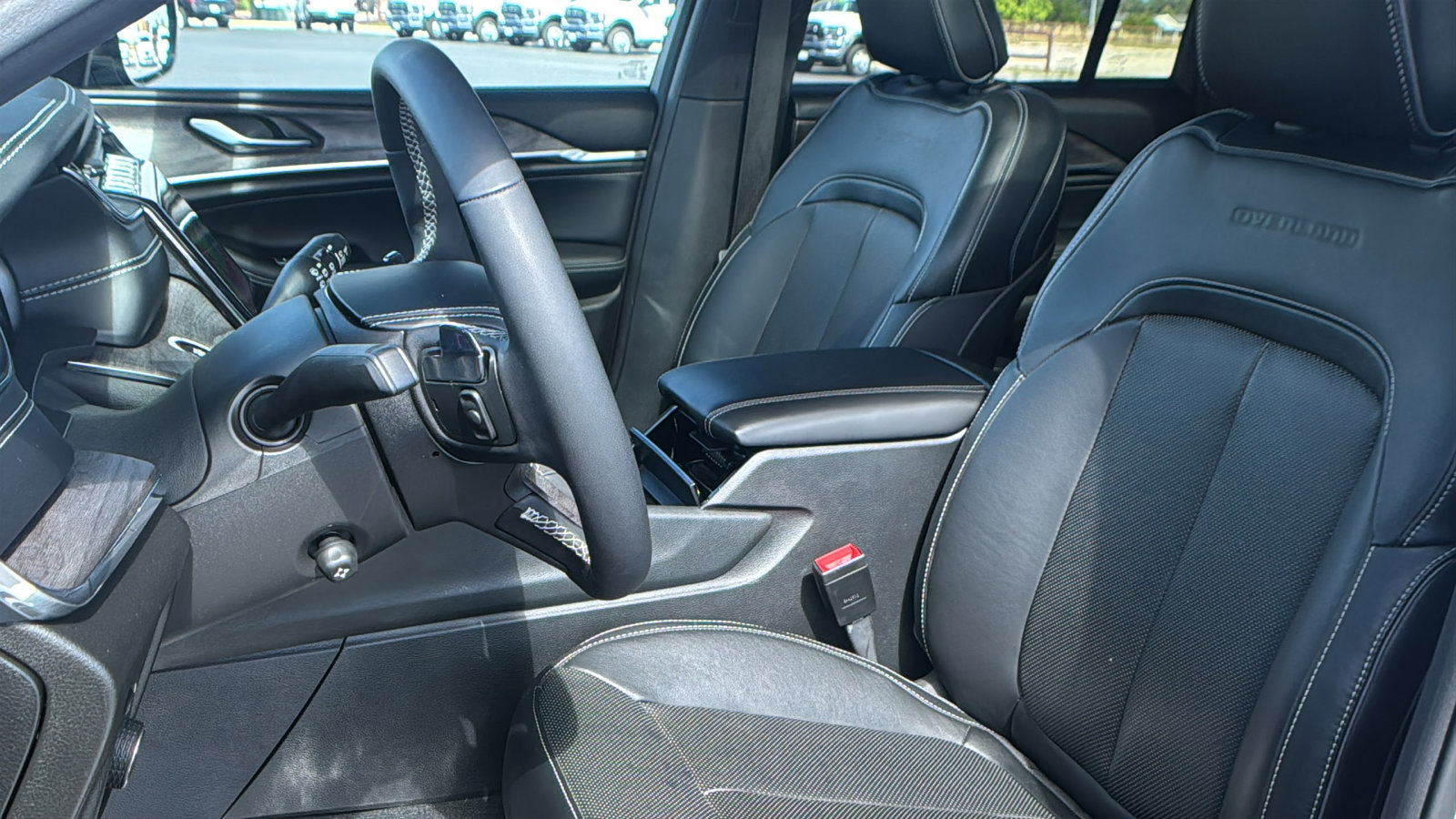 Used 2023 Jeep Grand Cherokee Overland image 23