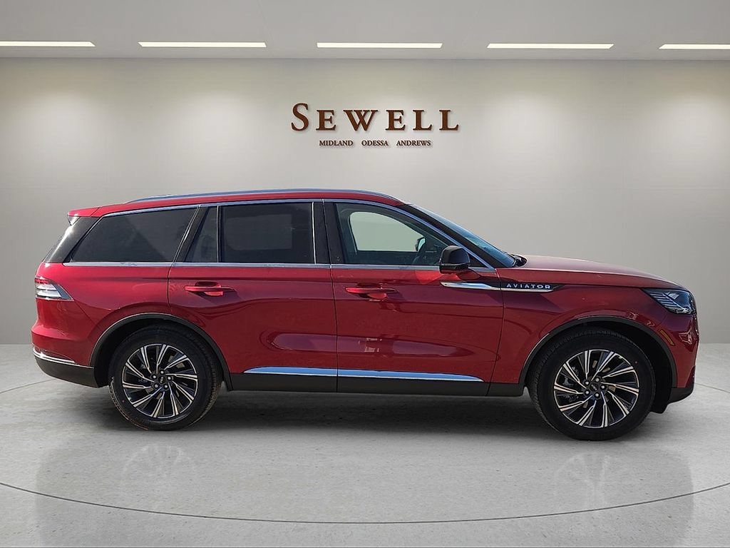 New 2026 Lincoln Aviator 2WD image 5