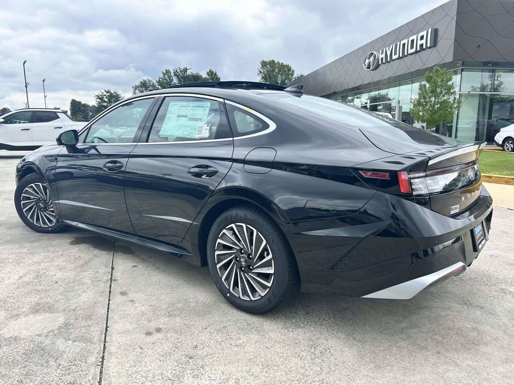 New 2026 Hyundai Sonata Limited FWD image 5