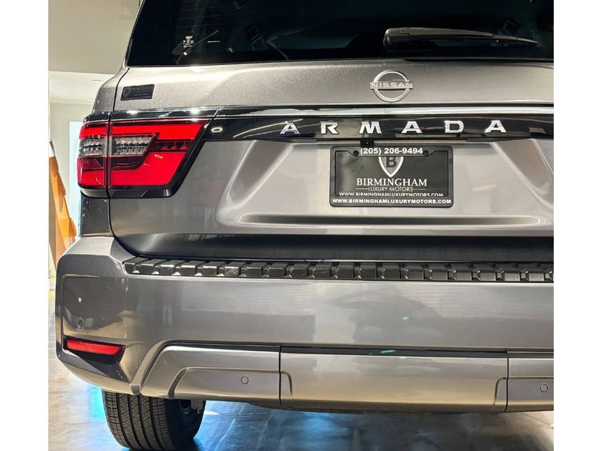 Used 2021 Nissan Armada SL w/ Captain's Chairs Package image 16