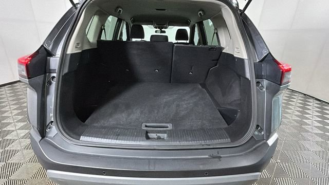 Used 2022 Nissan Rogue S AWD/4WD image 28