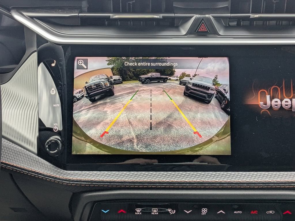 New 2026 Jeep Cherokee Limited image 30