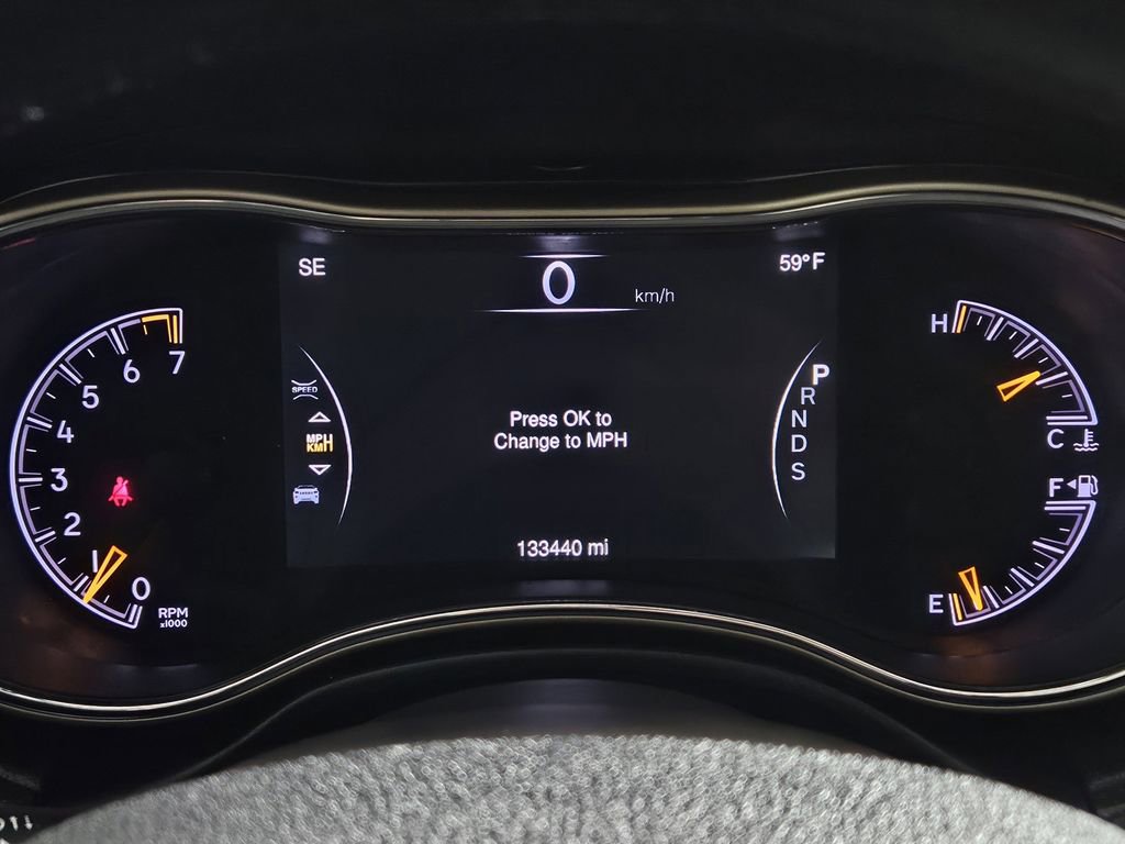 Used 2015 Jeep Grand Cherokee Limited w/ Luxury Group II AWD/4WD image 12