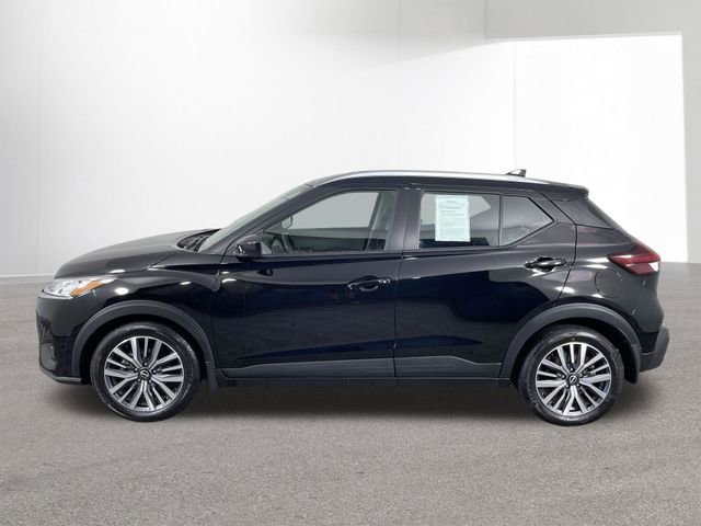 Used 2023 Nissan Kicks SV image 13
