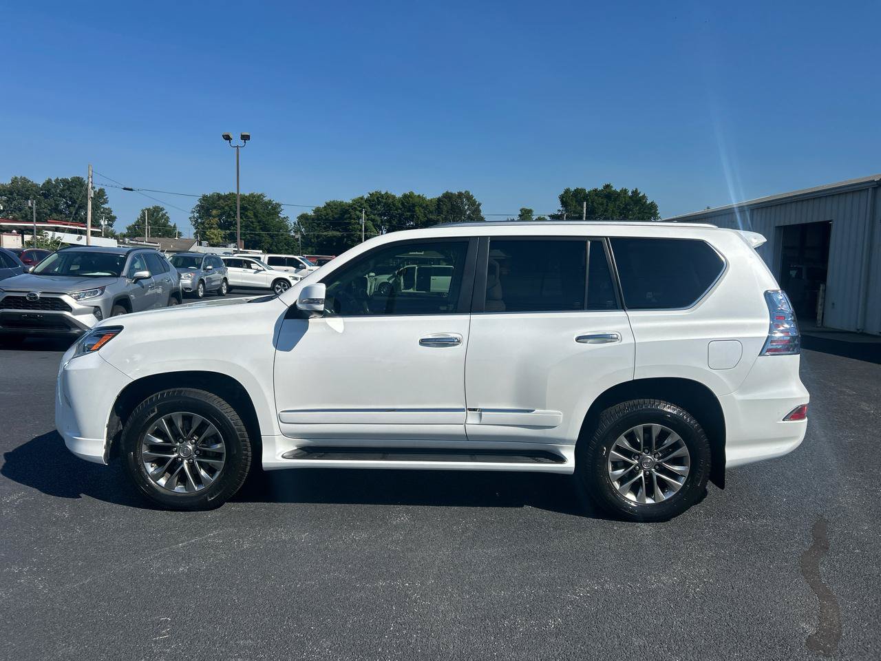 Used 2019 Lexus GX 460 Luxury AWD/4WD image 8