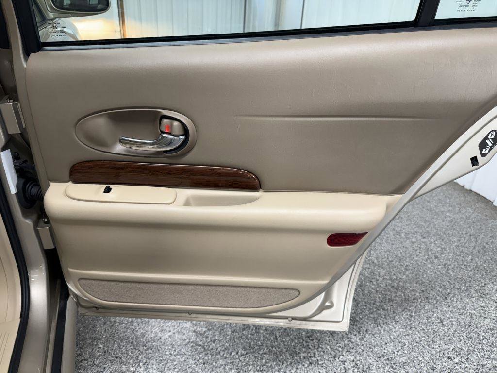 Used 2005 Buick Le Sabre Custom image 47