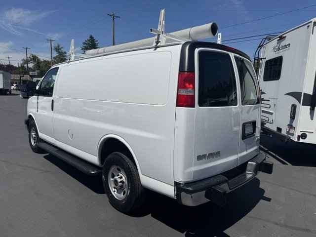 Used 2020 GMC Savana 2500 w/ Driver Convenience Package RWD image 2