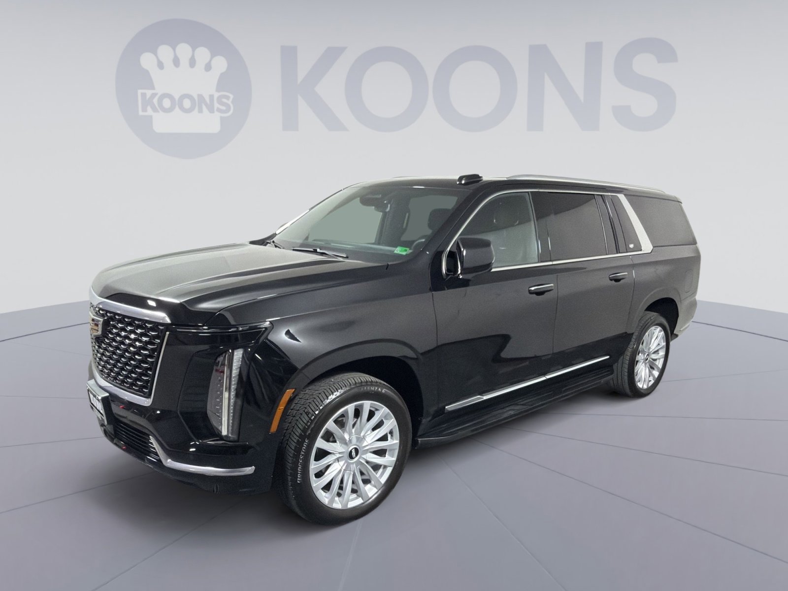 Used 2025 Cadillac Escalade ESV Luxury image 1