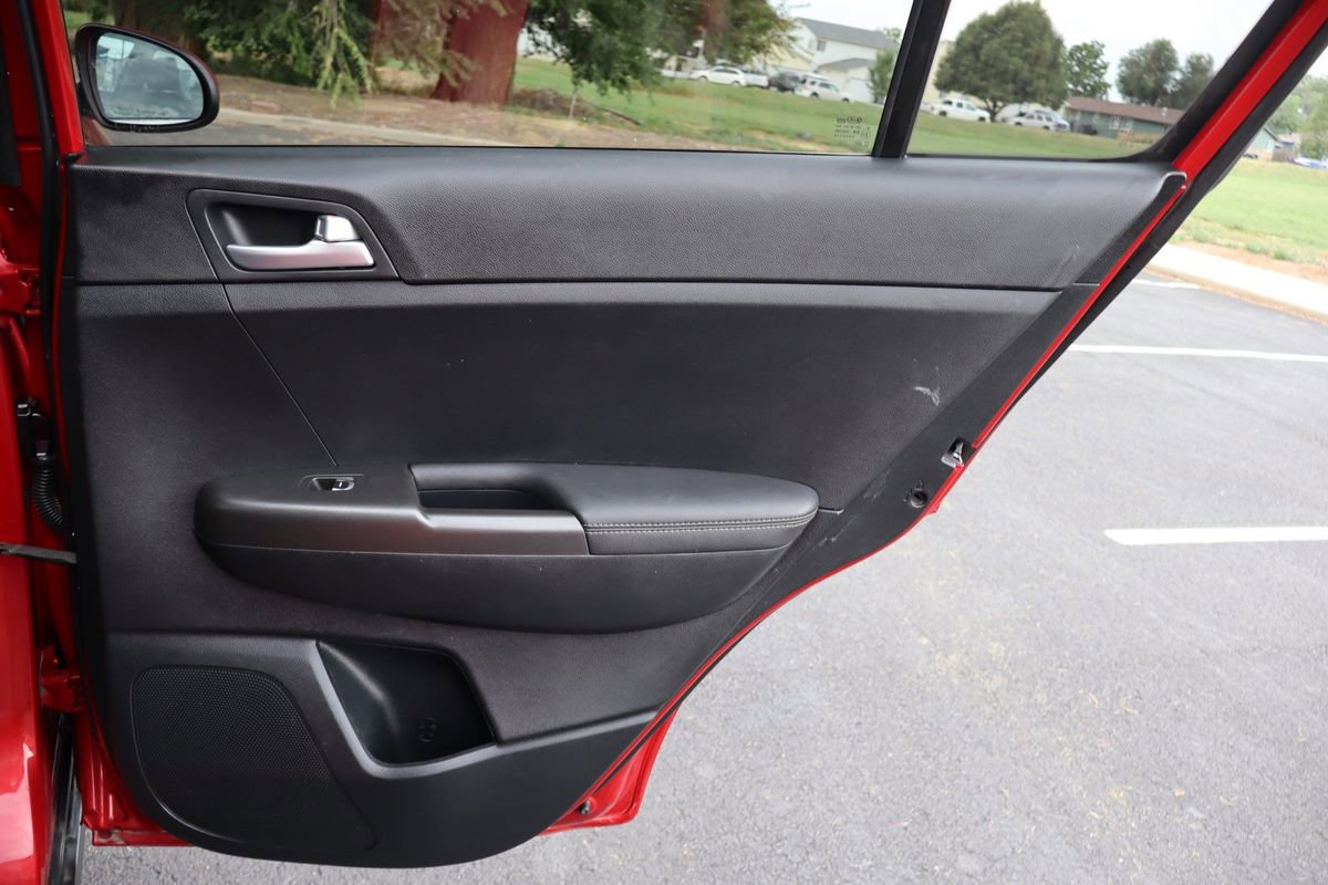 Used 2022 Kia Sportage LX image 25