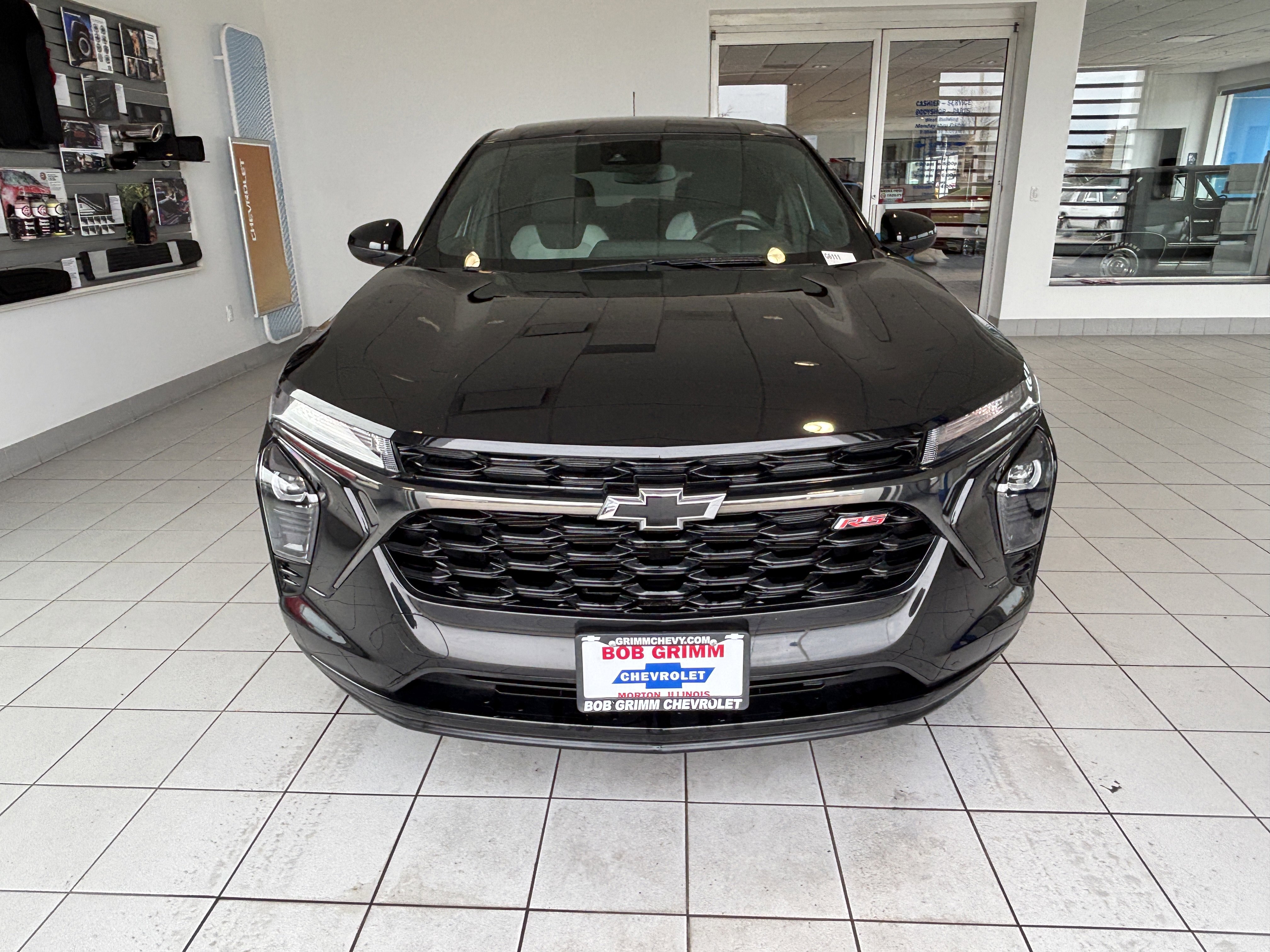 Used 2024 Chevrolet Trax RS w/ Driver Confidence Package image 5