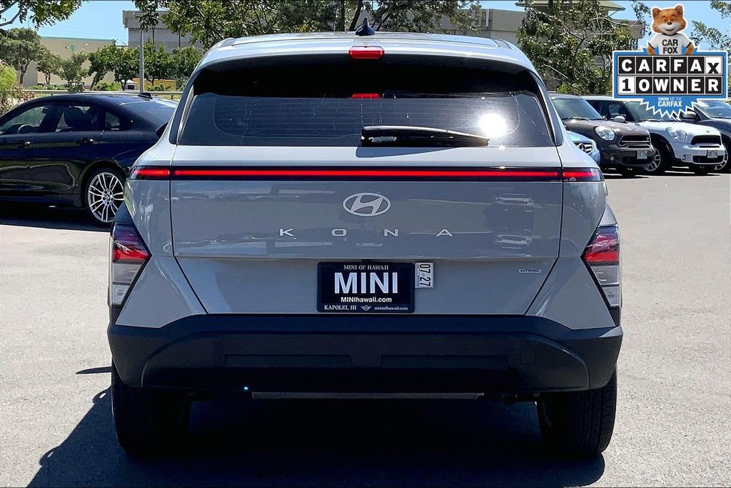 Used 2025 Hyundai Kona SE image 4