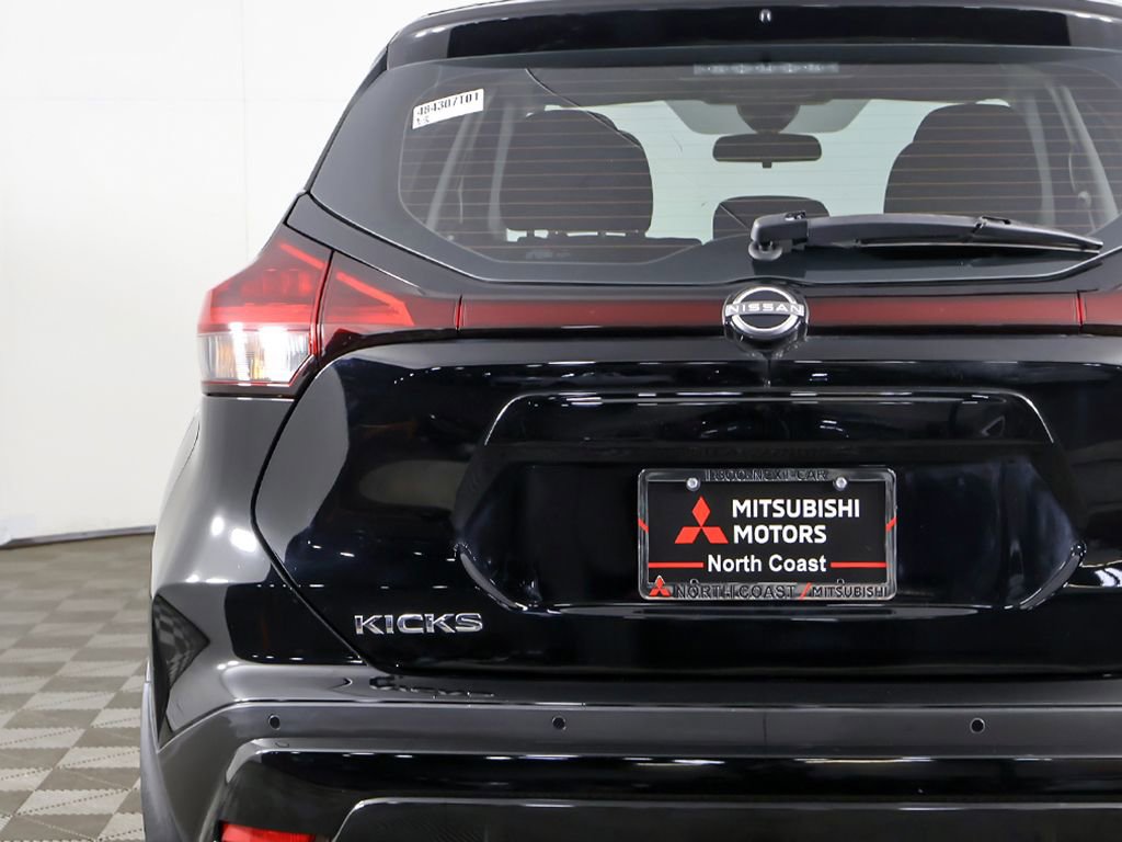 Used 2022 Nissan Kicks S image 12