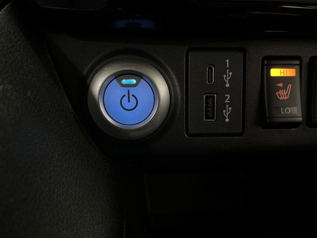 Used 2025 Nissan Leaf SV Plus image 22