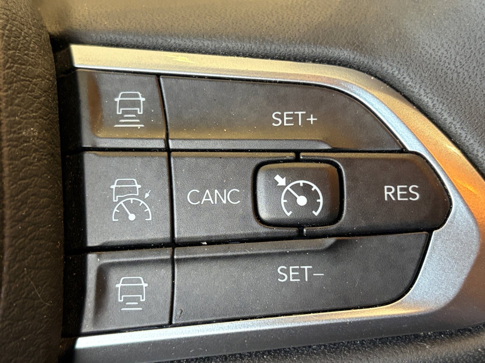 Used 2024 Jeep Compass Limited AWD/4WD image 18