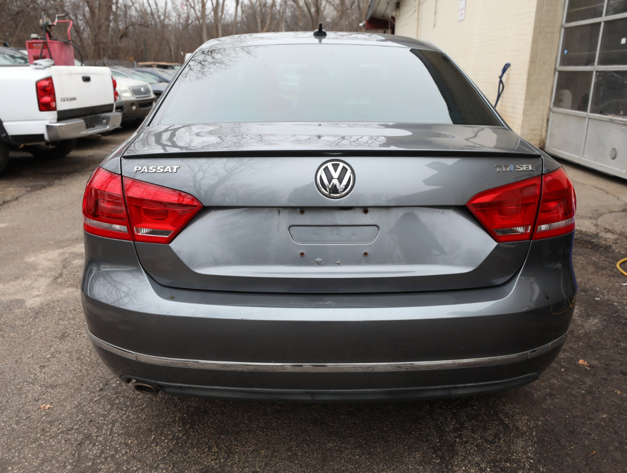Used 2013 Volkswagen Passat TDI SEL Premium image 7