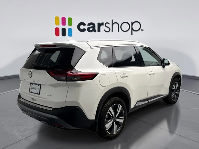 Used 2023 Nissan Rogue SL w/ SL Premium Package image 5