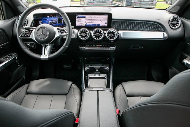 Certified 2024 Mercedes-Benz GLB 250 image 20