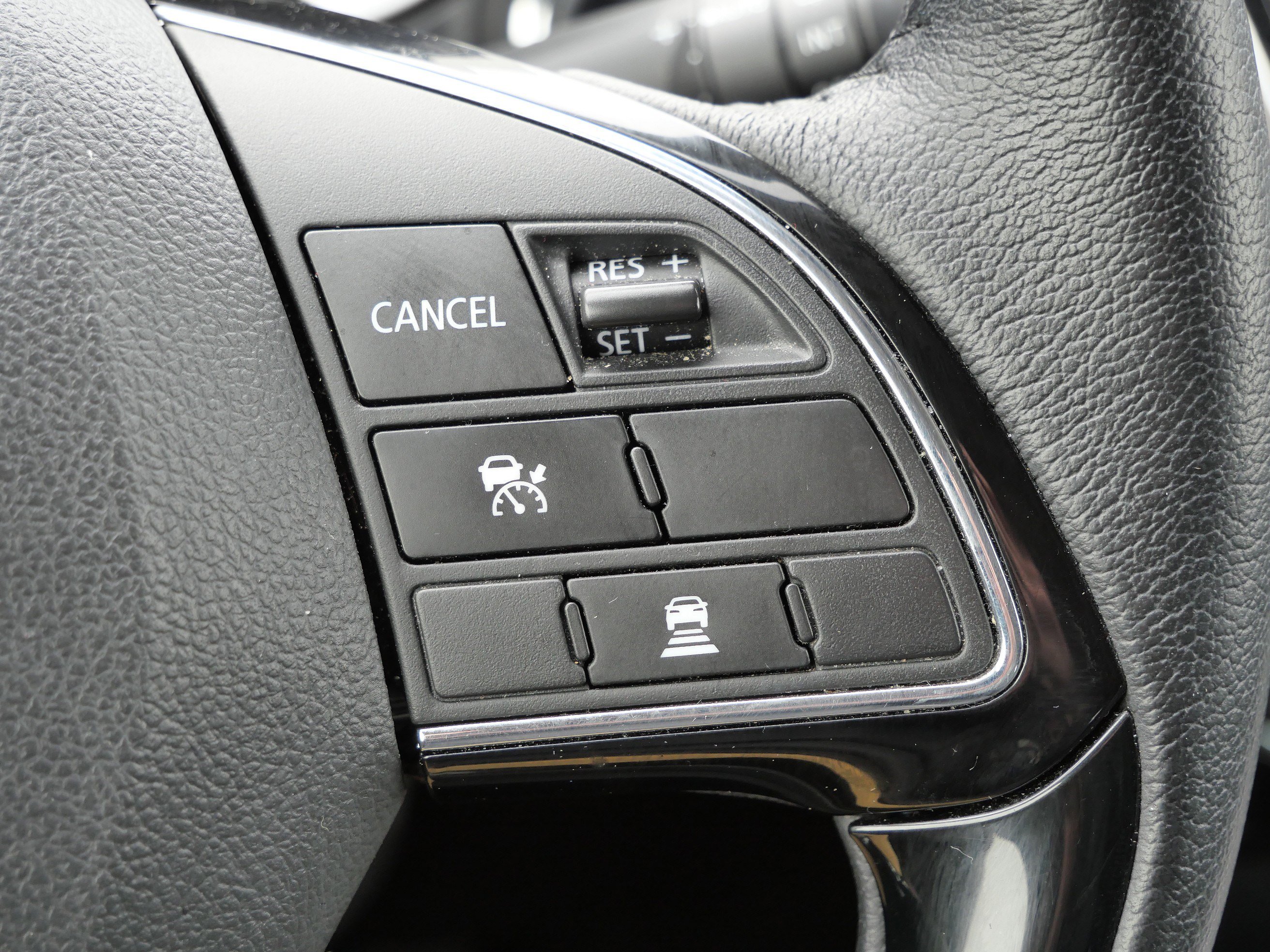 Used 2024 Mitsubishi Eclipse Cross SE image 31