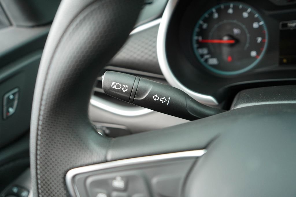 Used 2022 Chevrolet Malibu LS FWD image 31