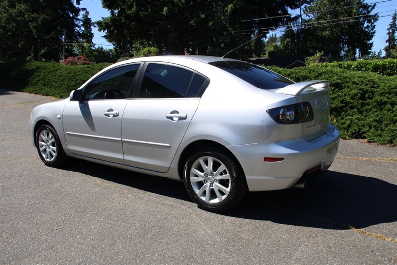 Used 2008 MAZDA MAZDA3 i Touring FWD image 4