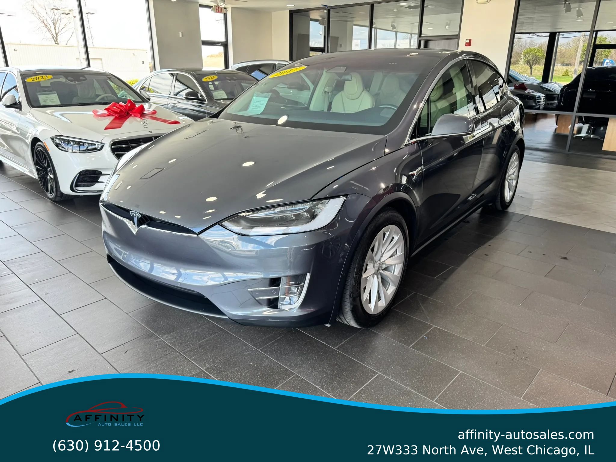 Used 2017 Tesla Model X 90D video 1
