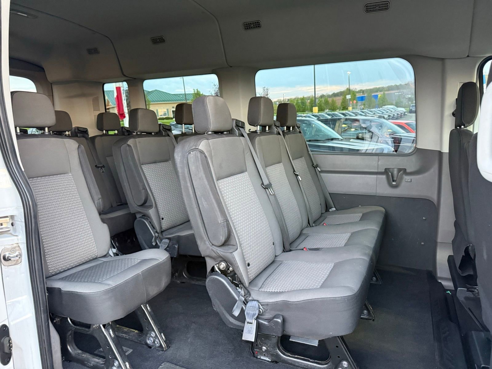 Used 2024 Ford Transit 350 XLT RWD image 33