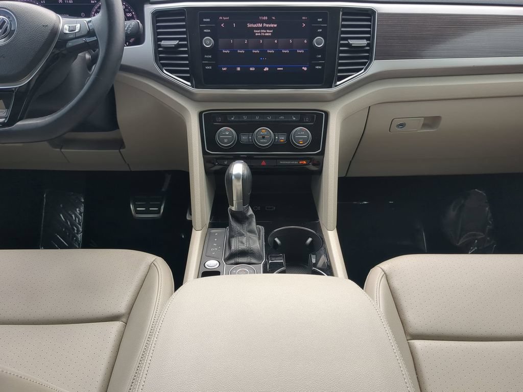 Used 2019 Volkswagen Atlas SEL R-Line AWD/4WD image 16